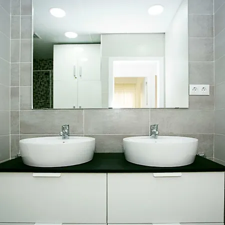Monko Center, Garden & Pool O Apartment *