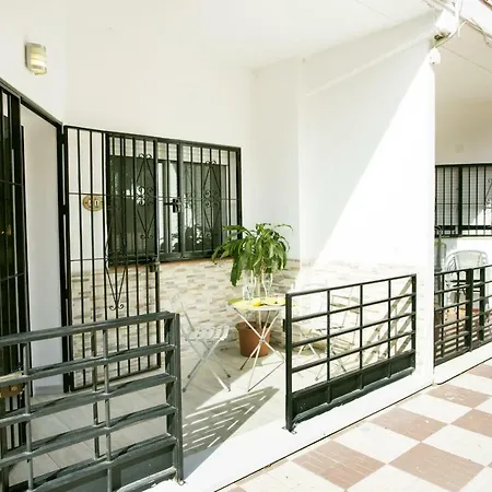 Monko Center, Garden & Pool O Апартаменты